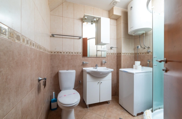 https://hotelmb.co.me/wp-content/uploads/2026/04/Apartmani-jovan-13.webp